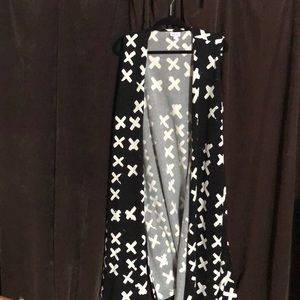LuLaRoe Black and White X print Joy Vest